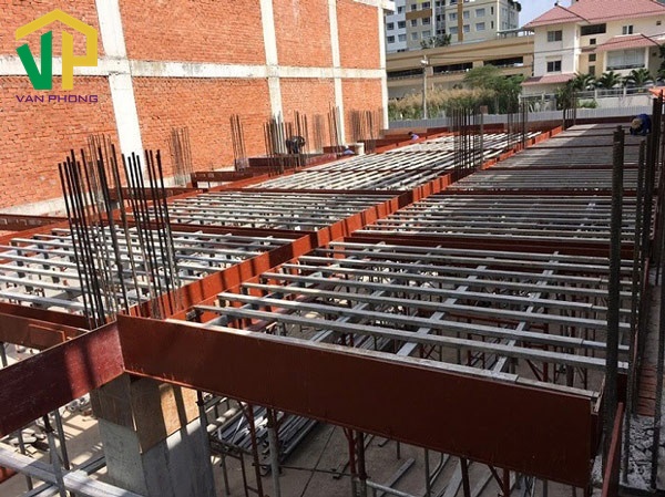 quy-trinh-xay-nha-tu-mong-den-mai-8 Đan thép, ghép coppha, đổ bê tông, xây tường trong quá trình xây dựng khung